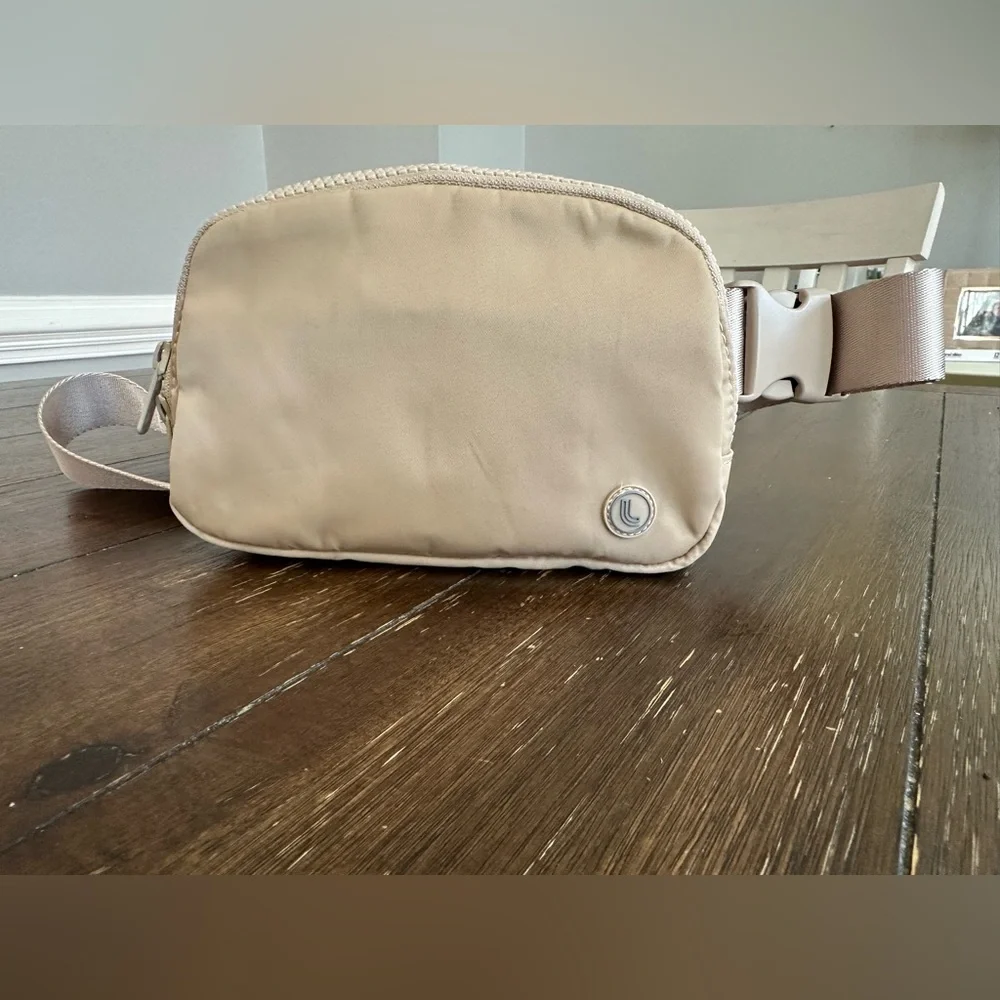 Lole waist pack - Picture 13 of 14